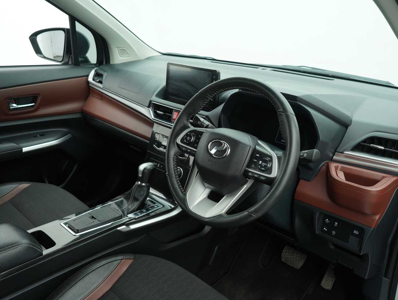 used 2024 Perodua Alza AV 1.5