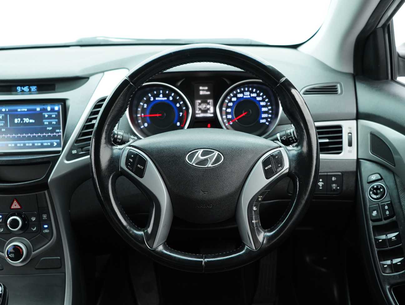 terpakai 2015 Hyundai Elantra Executive 1.6
