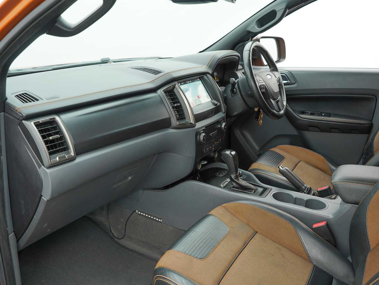 terpakai 2016 Ford Ranger Wildtrak High Rider Dual Cab 3.2