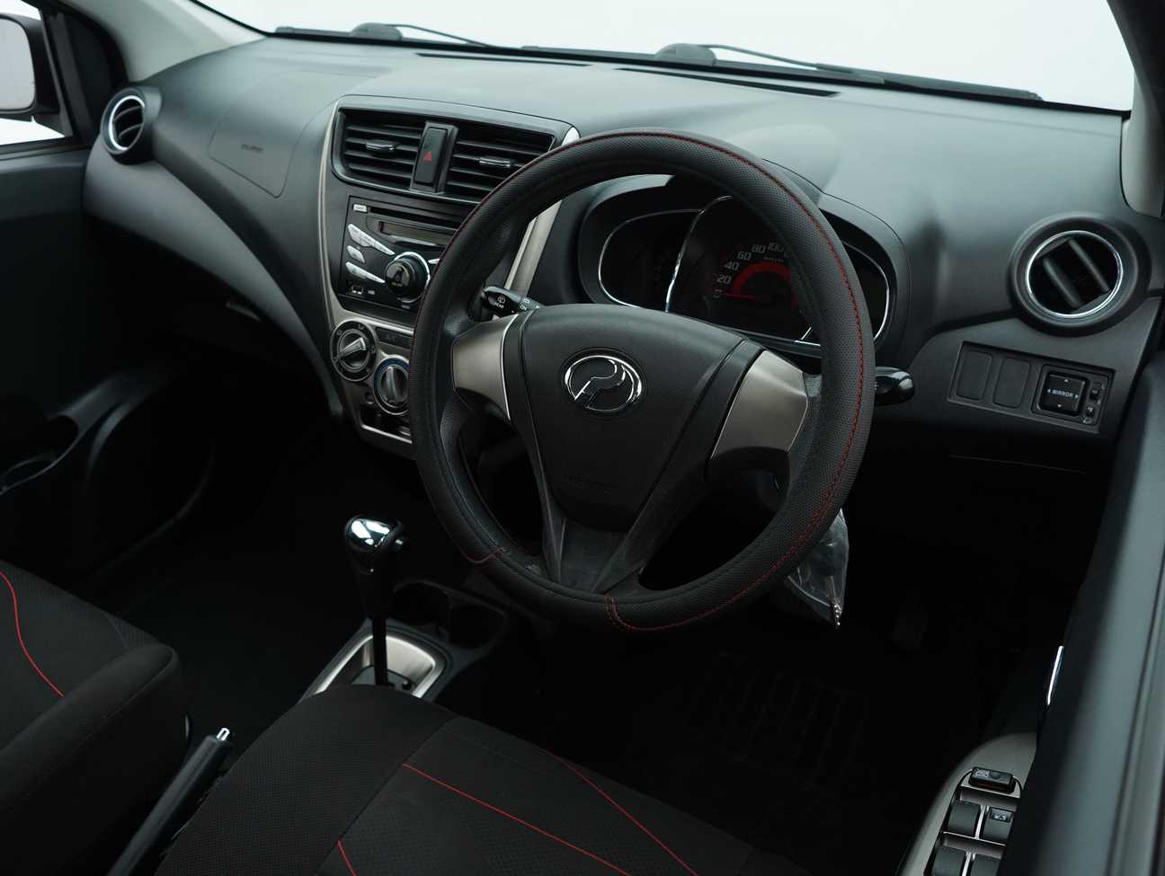 terpakai 2015 Perodua AXIA SE 1.0