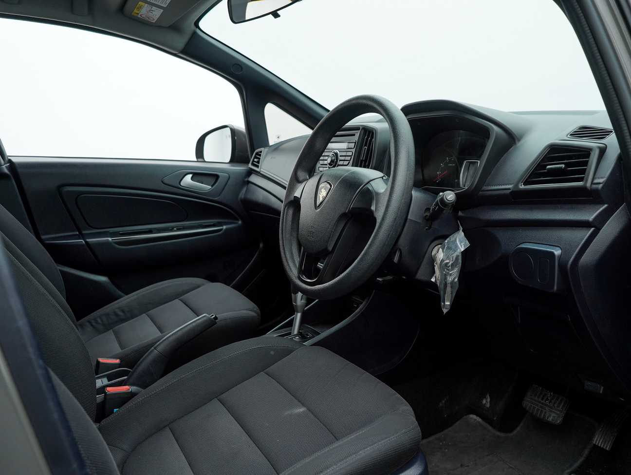 terpakai 2015 Proton Iriz Standard 1.3