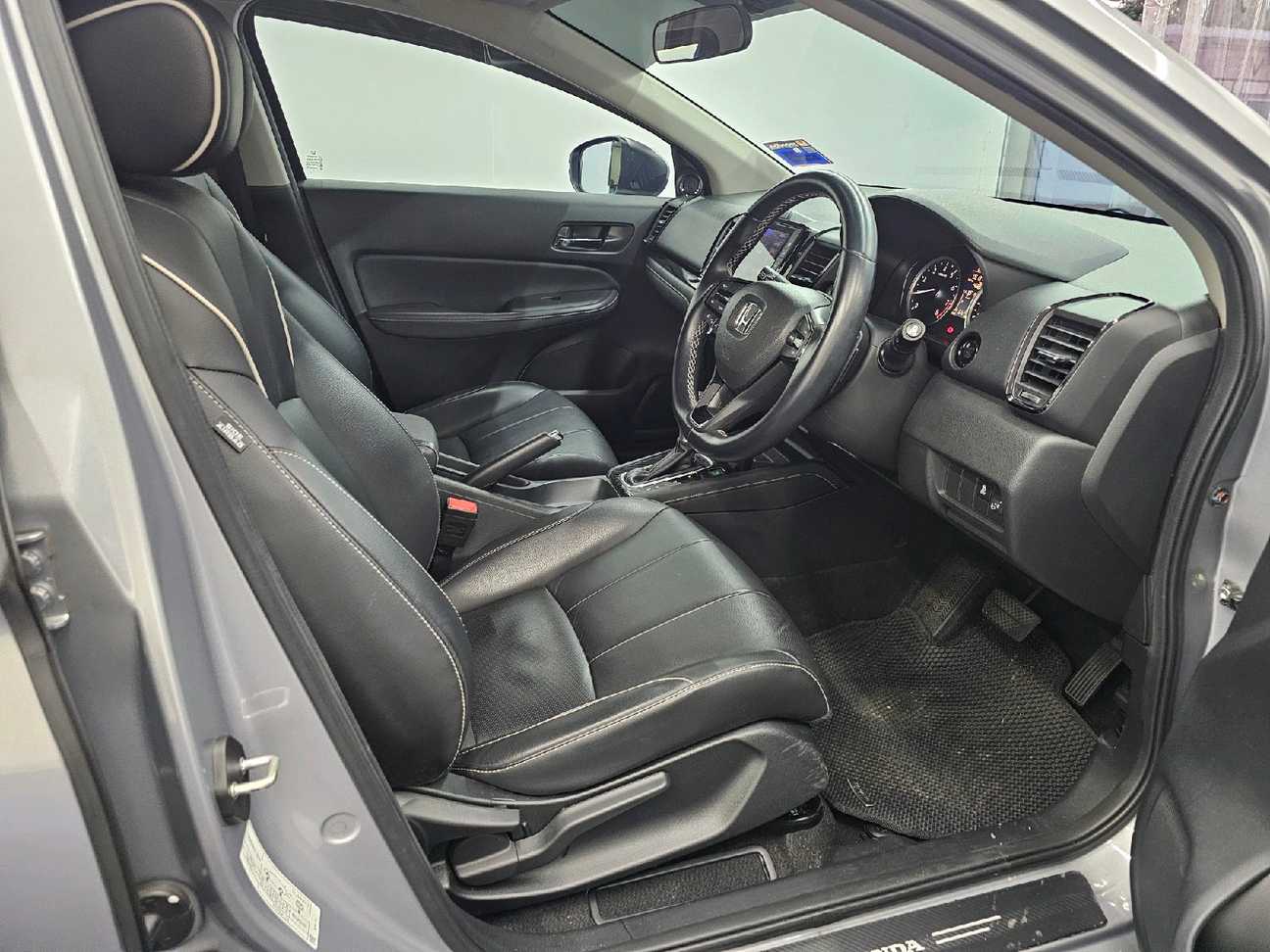 used 2022 Honda City V 1.5