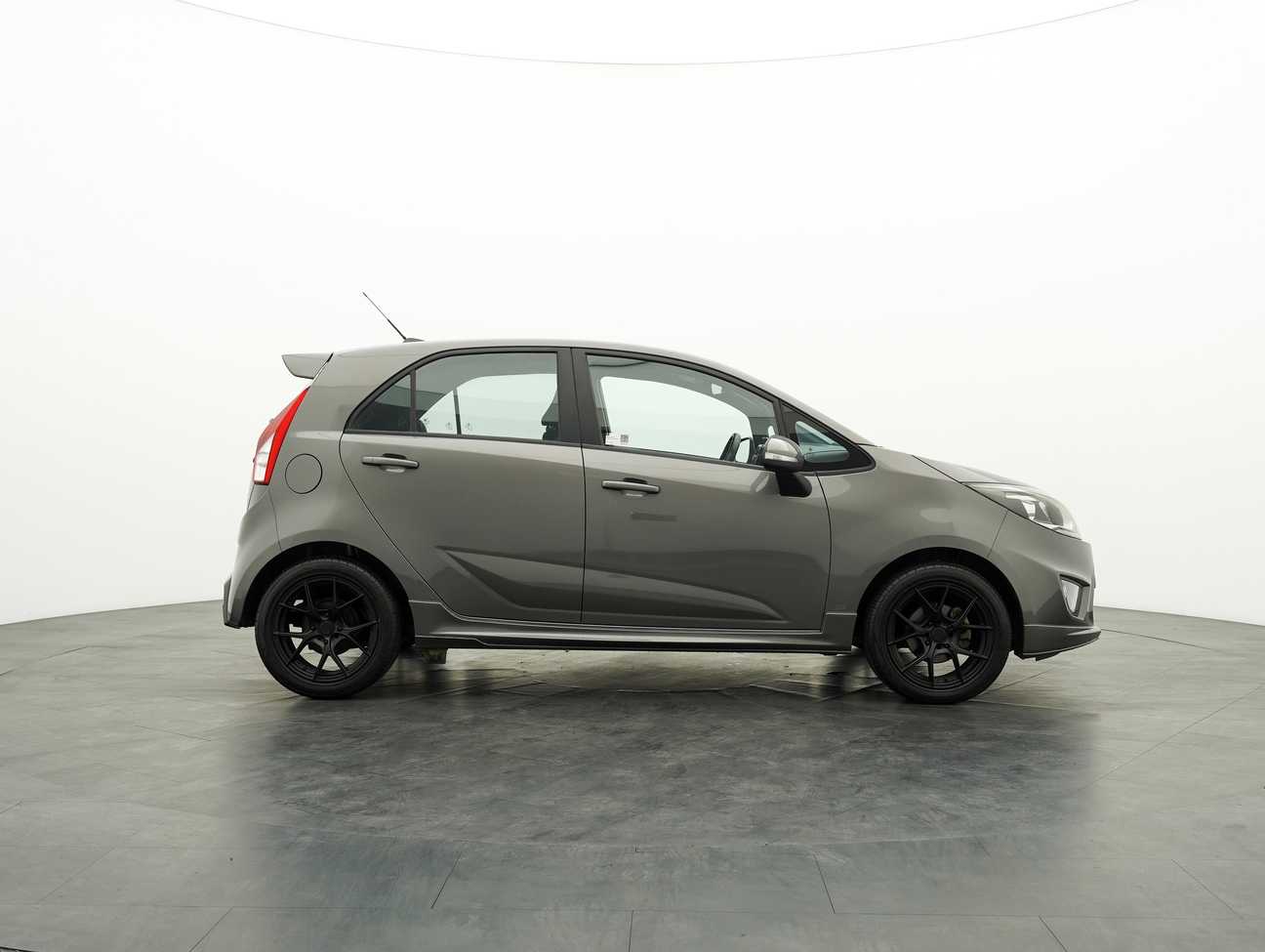 used 2014 Proton Iriz Executive 1.6