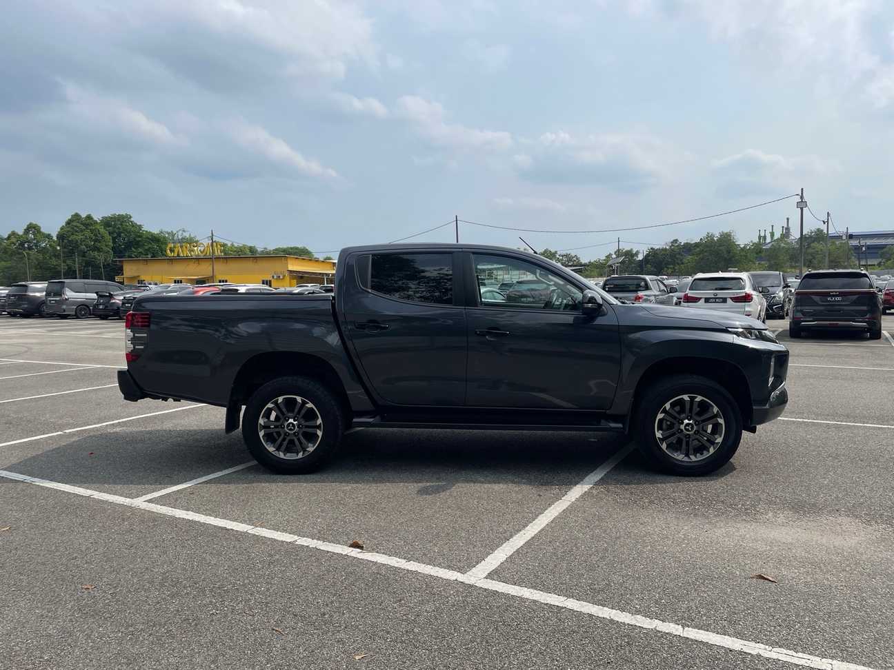used 2022 Mitsubishi Triton VGT Premium Updated Spec Dual Cab 4X4 2.4