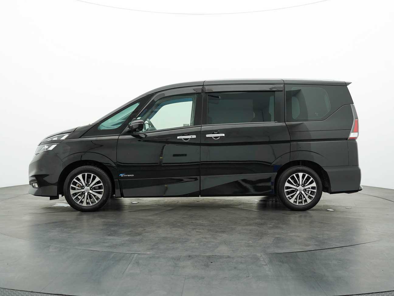 used 2020 Nissan Serena S-Hybrid High-Way Star 2.0