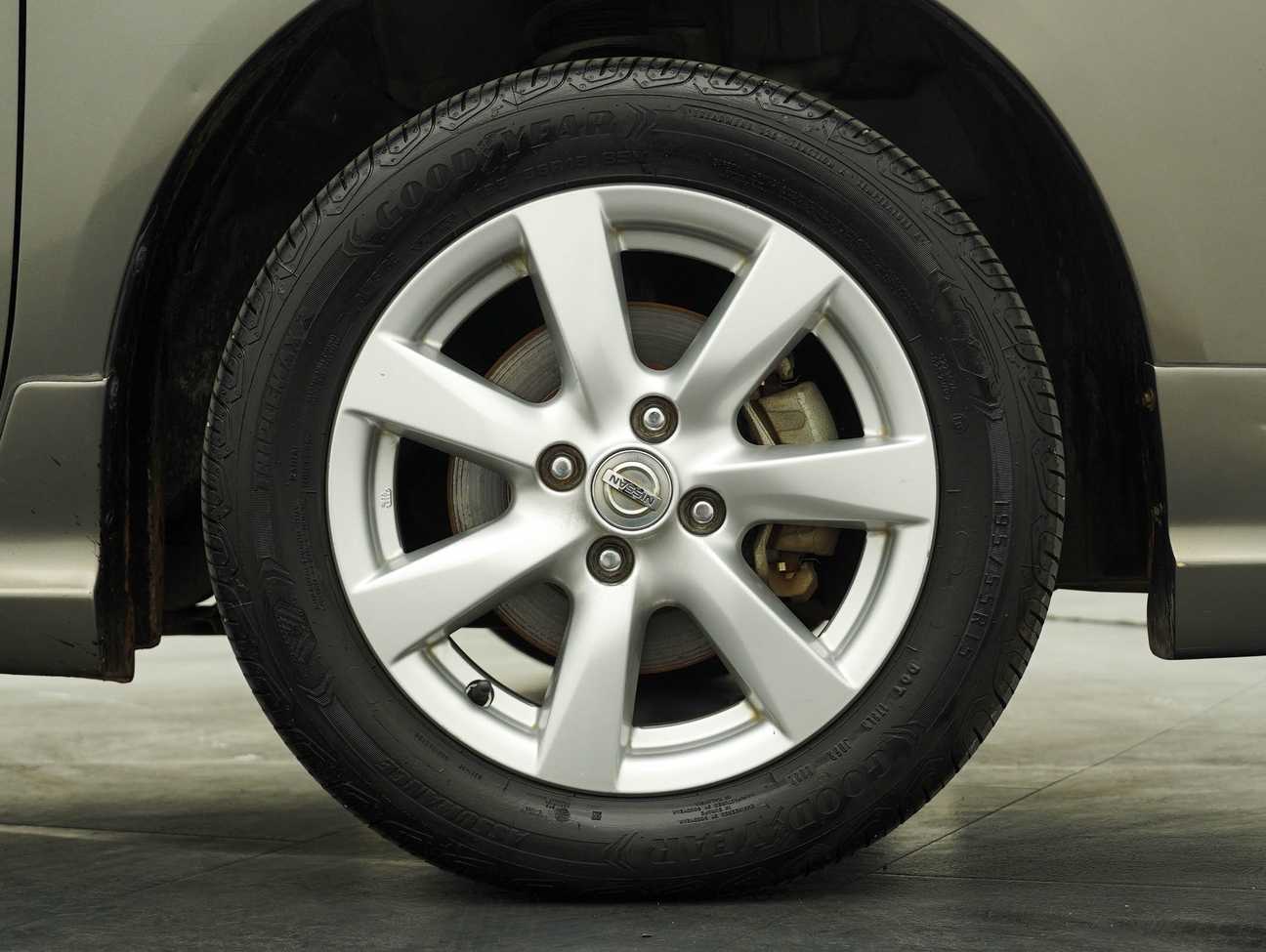 used 2012 Nissan Almera VL 1.5