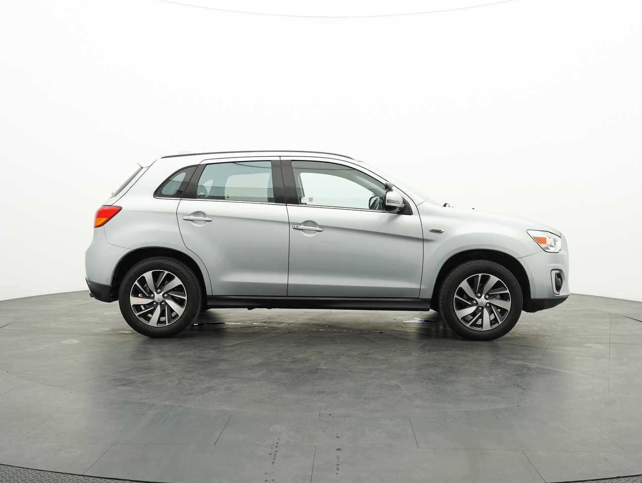used 2017 Mitsubishi ASX  2.0
