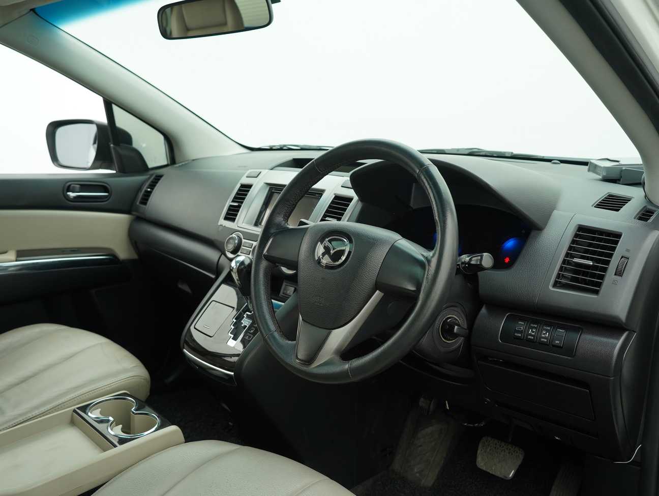 used 2011 Mazda 8  2.3