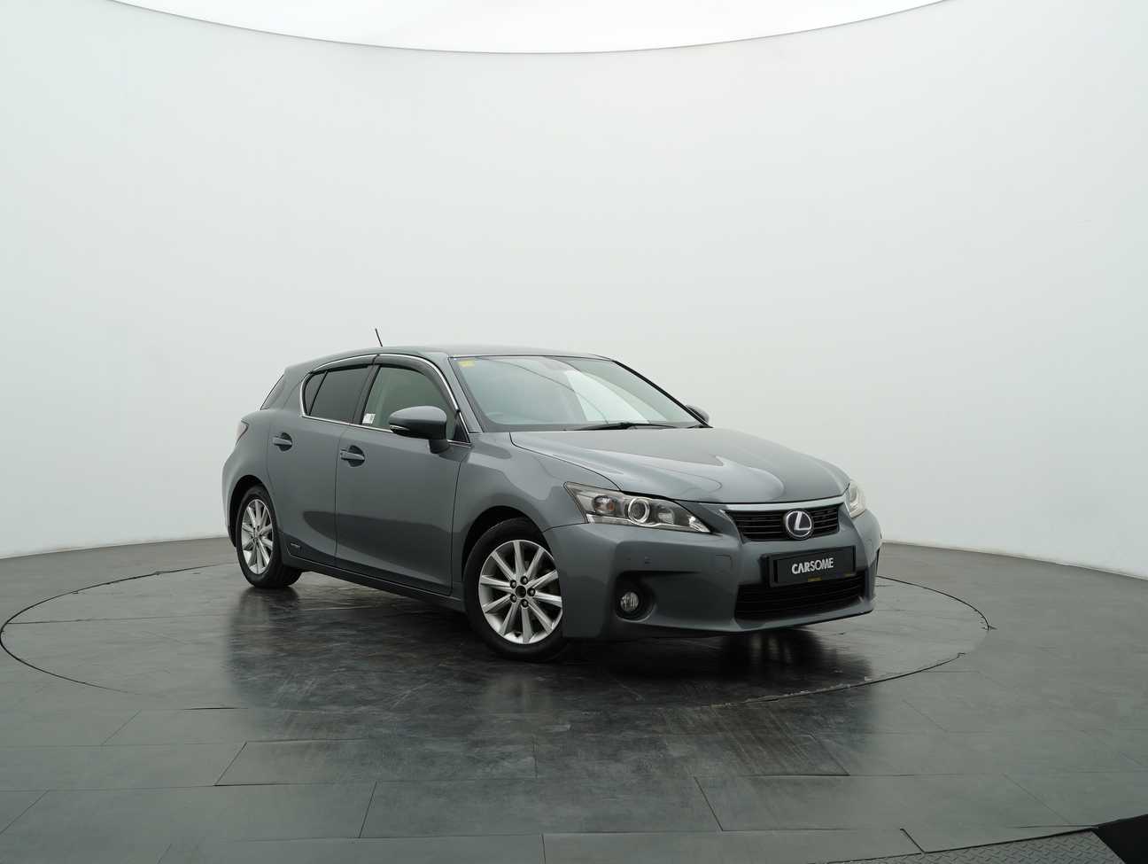 used 2013 Lexus CT 200h  1.8