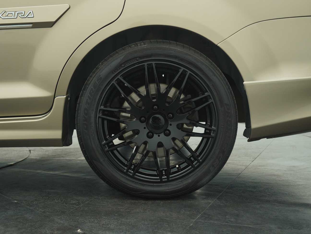 used 2013 Proton Exora Bold CFE Premium 1.6