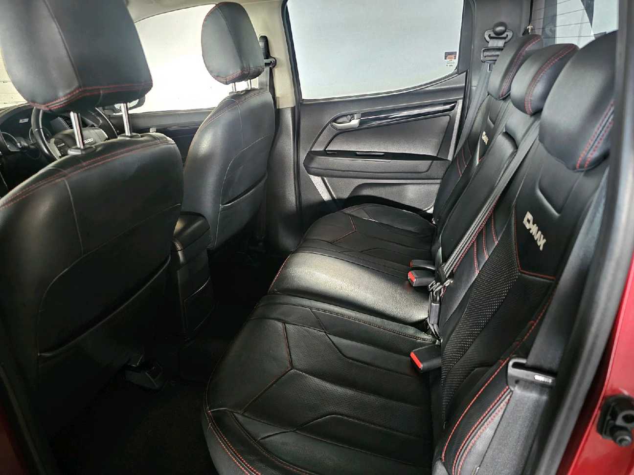 terpakai 2018 Isuzu D-Max V-Cross Z-Prestige Dual Cab 3.0