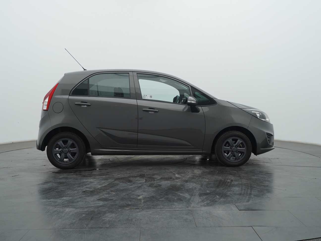 used 2016 Proton Iriz Standard 1.3