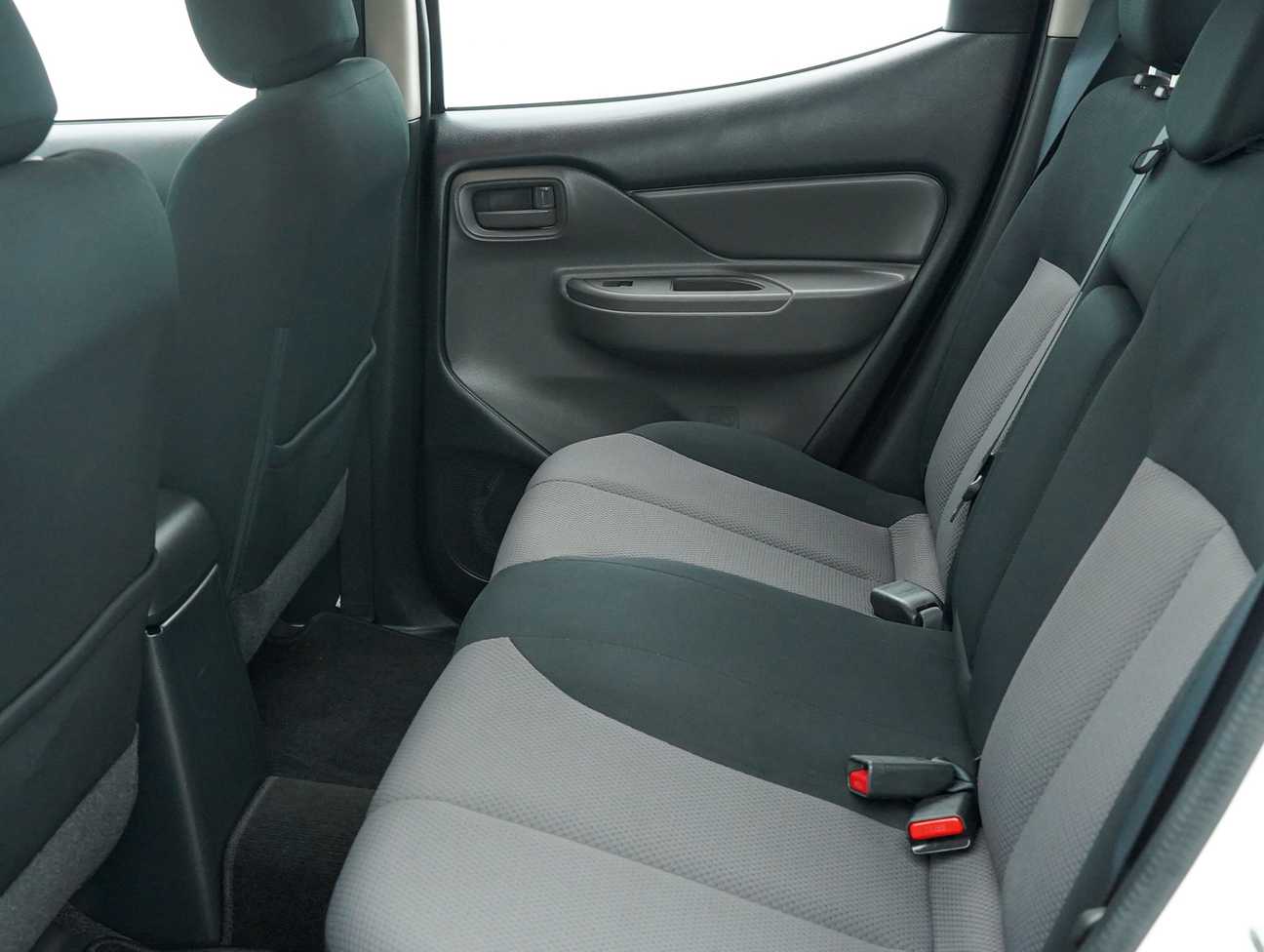 terpakai 2017 Mitsubishi Triton Quest Dual Cab 4X2 2.5