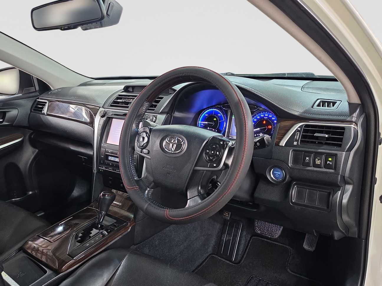used 2016 Toyota Camry Hybrid 2.5
