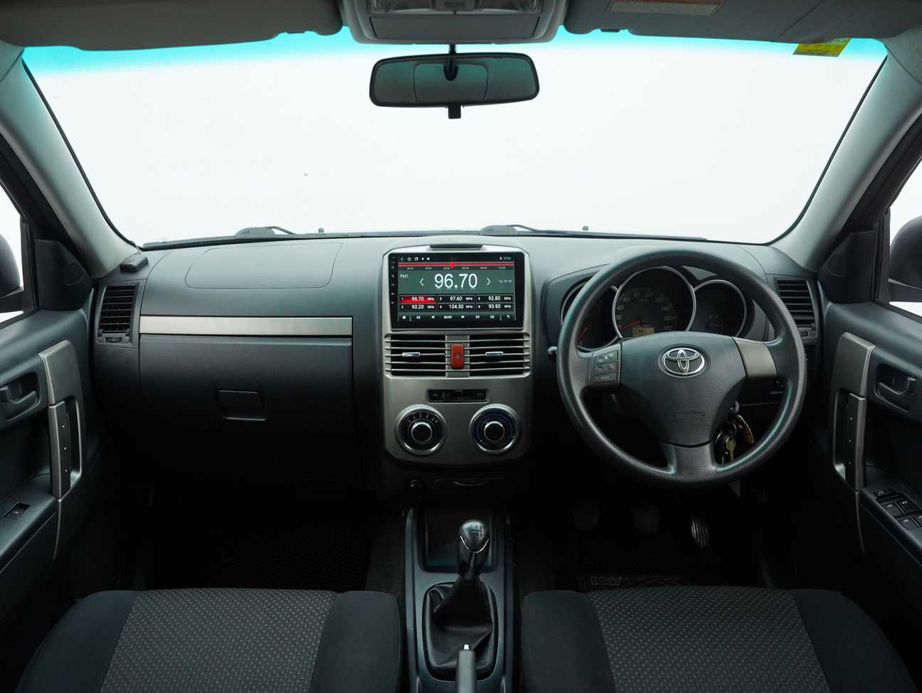 used 2011 Toyota Rush G 1.5