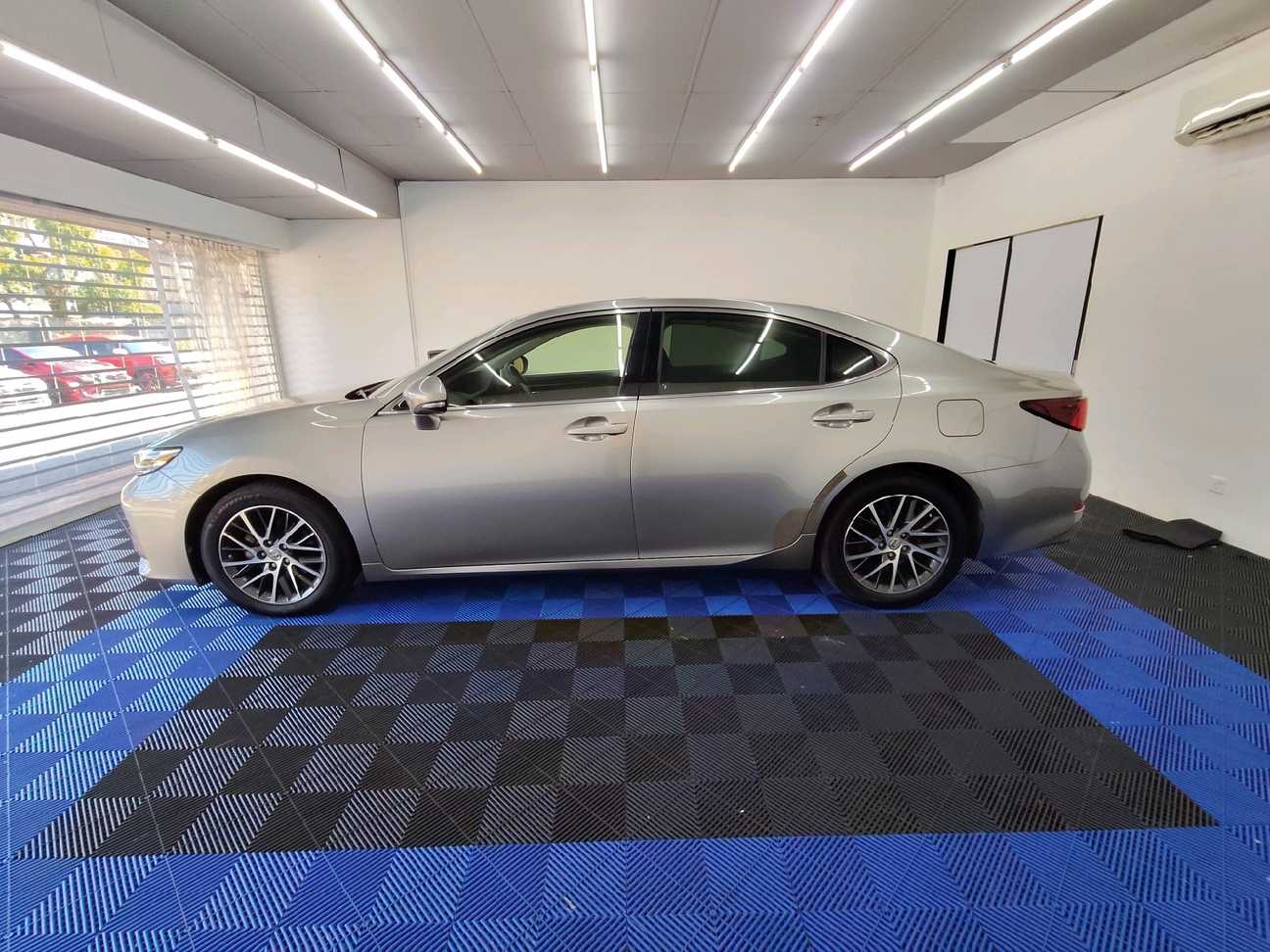 used 2016 Lexus ES 250 Luxury 2.5