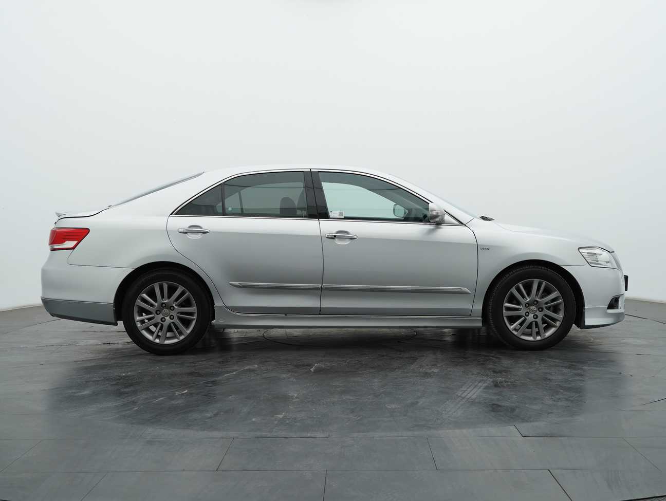 used 2012 Toyota Camry V 2.4