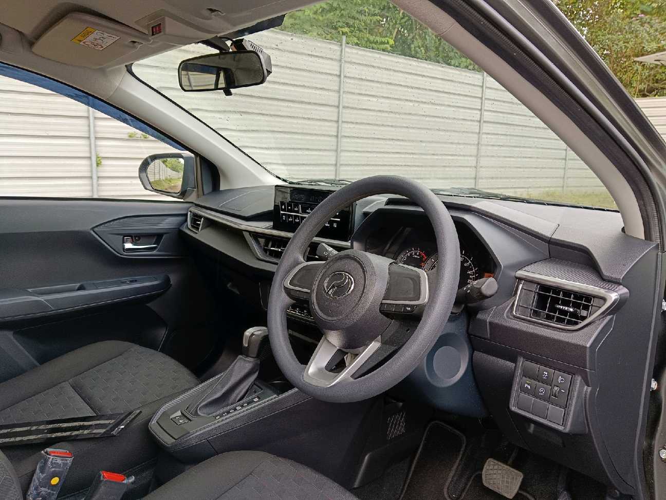 terpakai 2023 Perodua AXIA SE 1.0