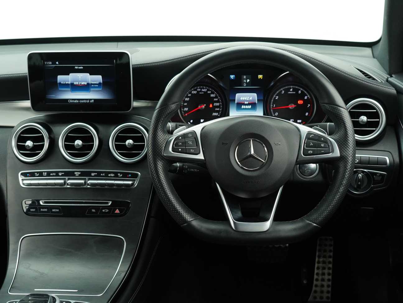 used 2019 Mercedes-Benz GLC250 4MATIC AMG Line 2.0