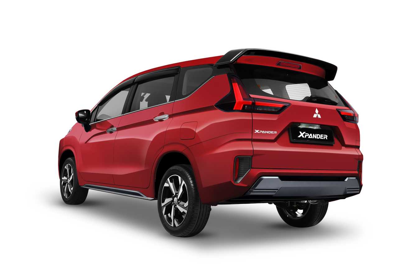 terpakai 2025 Mitsubishi Xpander Plus 1.5