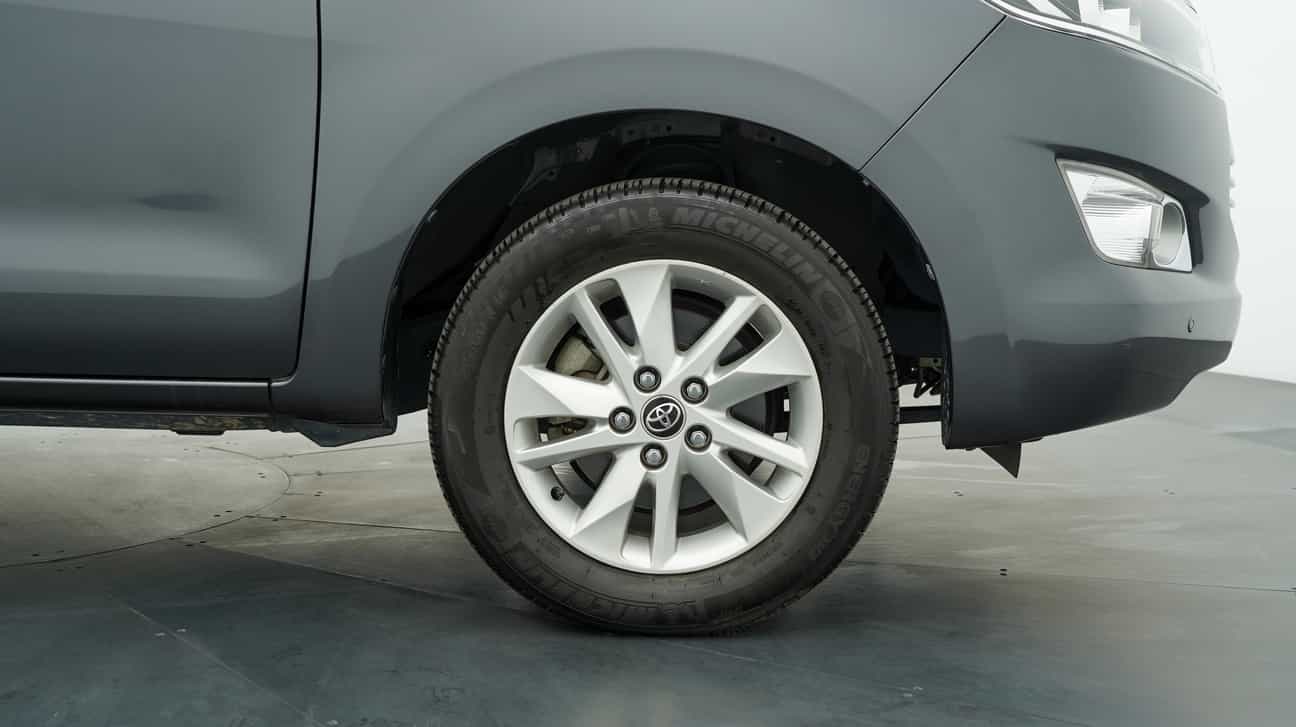 used 2017 Toyota INNOVA G 2.0