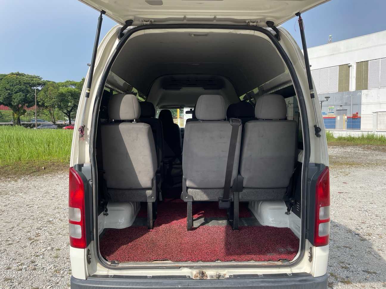 used 2016 Toyota Hiace Window 2.7