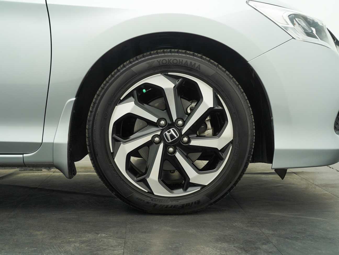 terpakai 2018 Honda Accord VTi-L 2.0