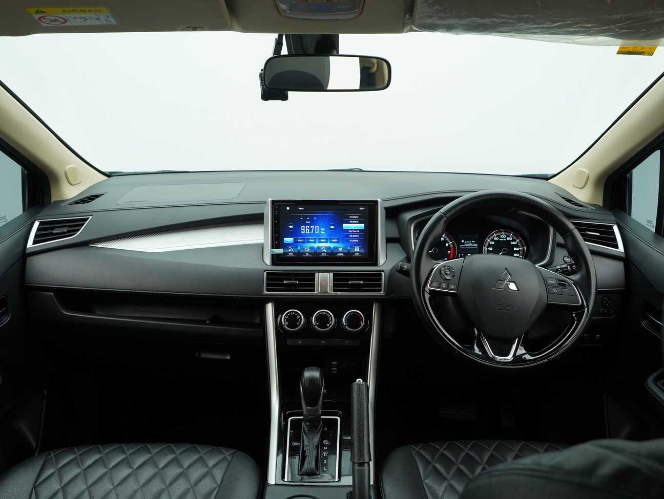 used 2023 Mitsubishi Xpander  1.5
