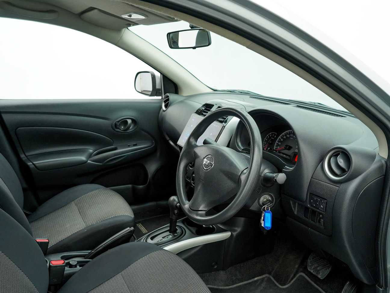 terpakai 2018 Nissan Almera E 1.5