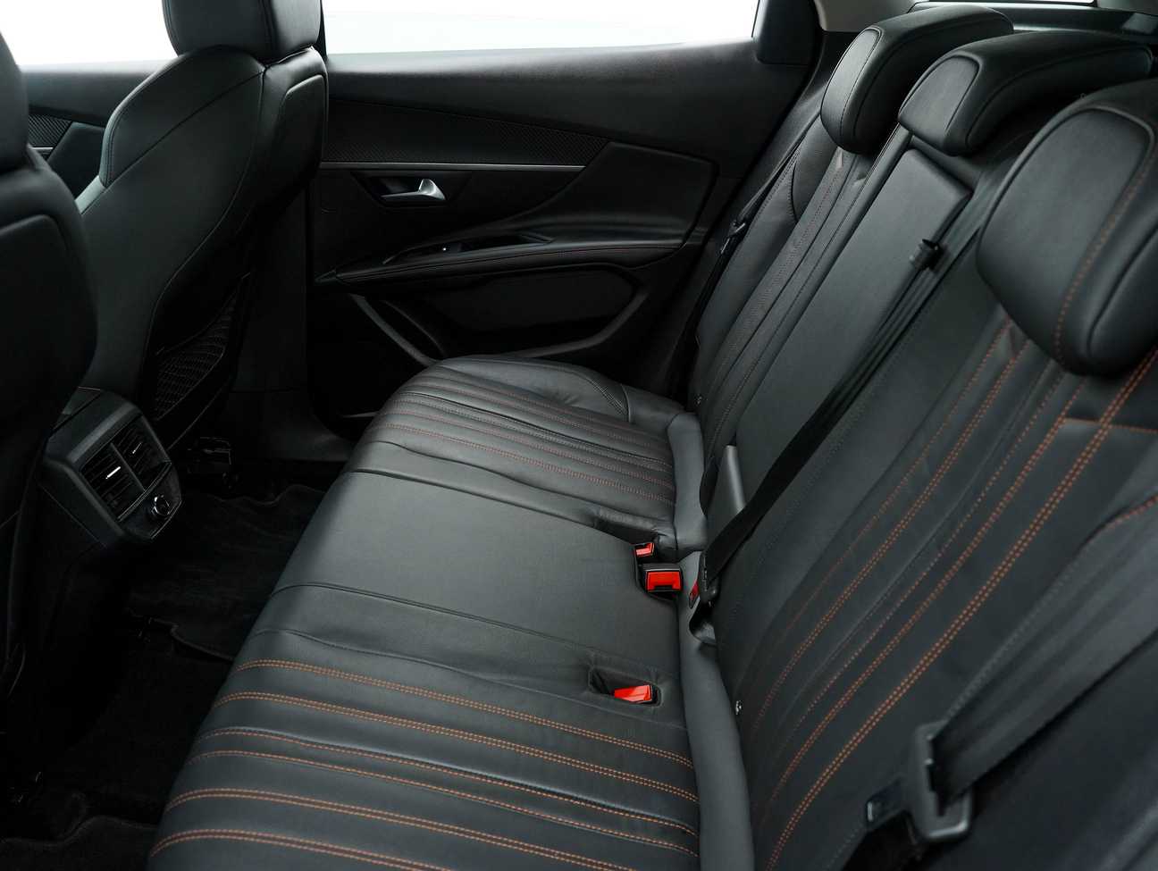 terpakai 2019 Peugeot 3008 THP Active 1.6