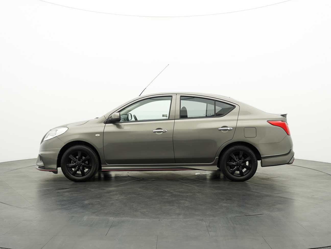 used 2014 Nissan Almera E 1.5
