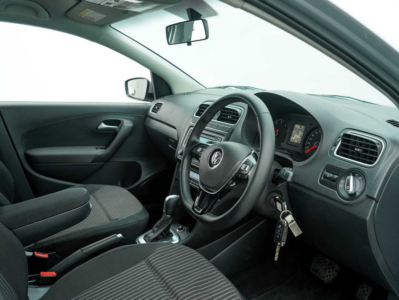 used 2016 Volkswagen Polo  1.6