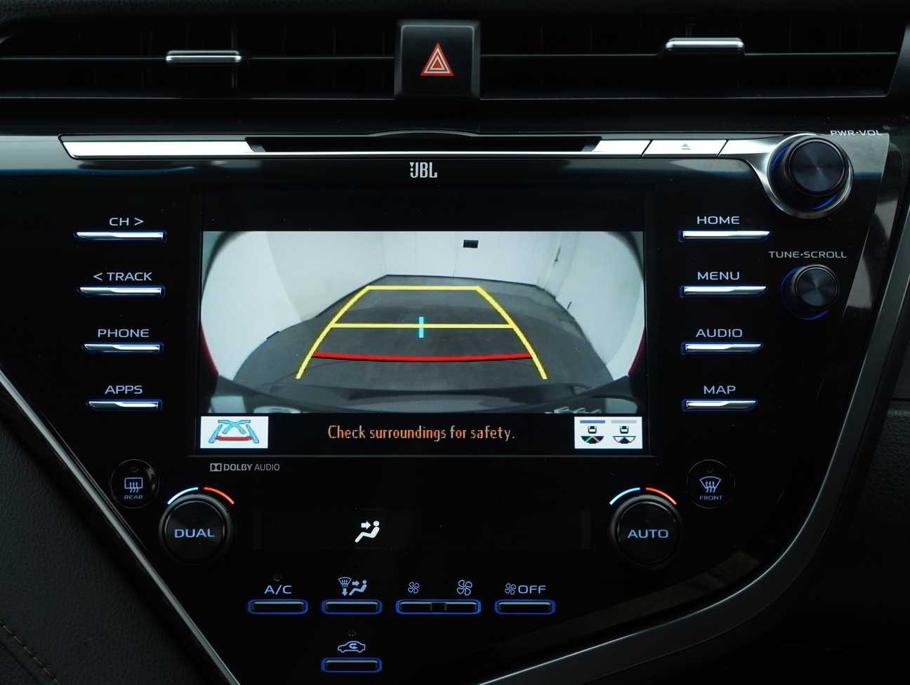 used 2019 Toyota Camry V 2.5