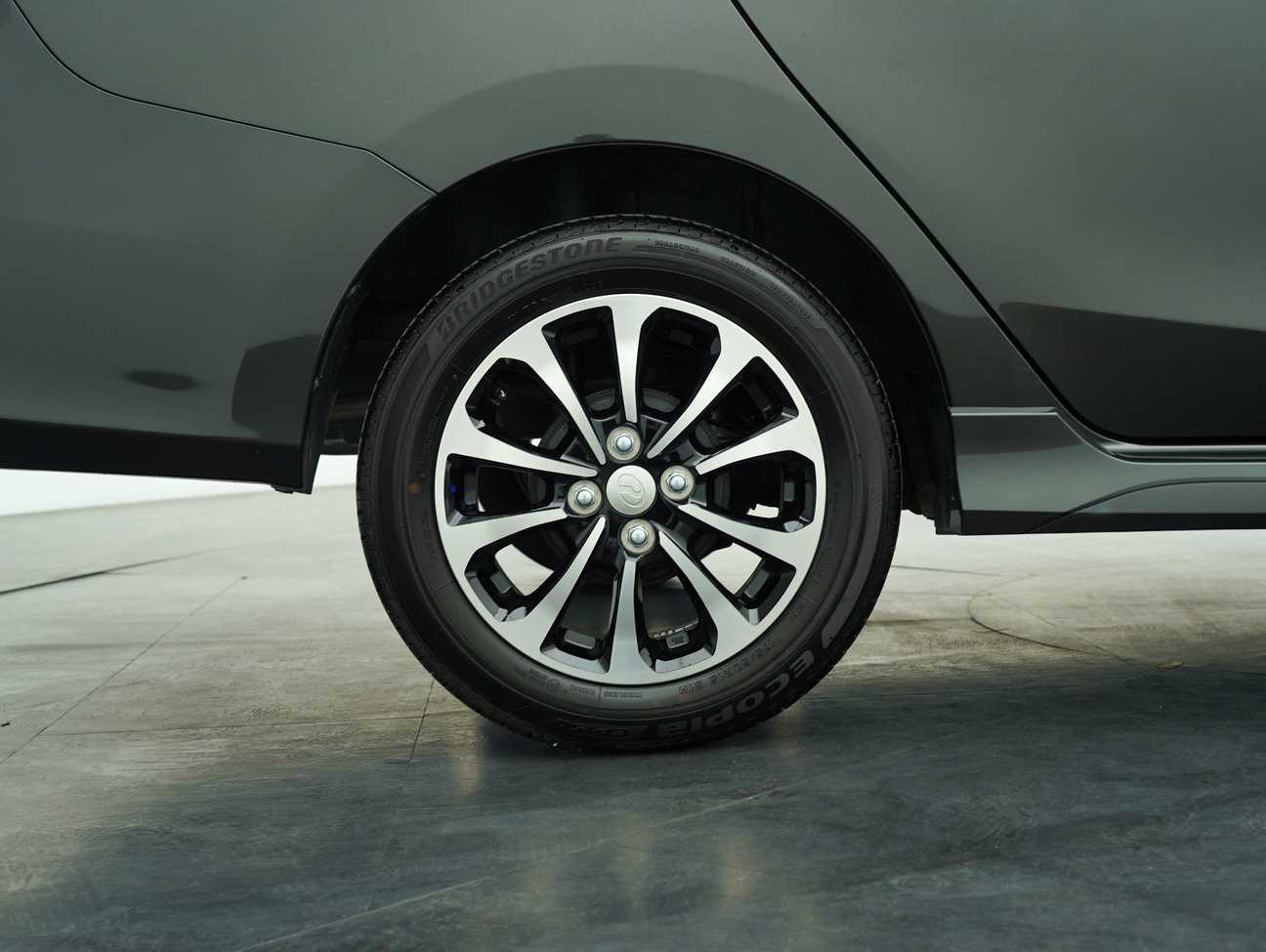 terpakai 2023 Perodua Bezza Advance 1.3