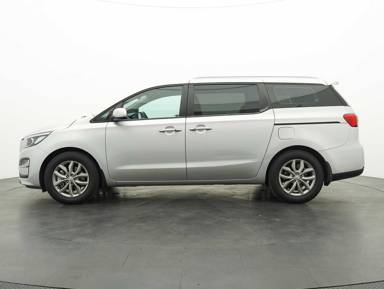 used 2020 Kia Grand Carnival CRDi 2.2