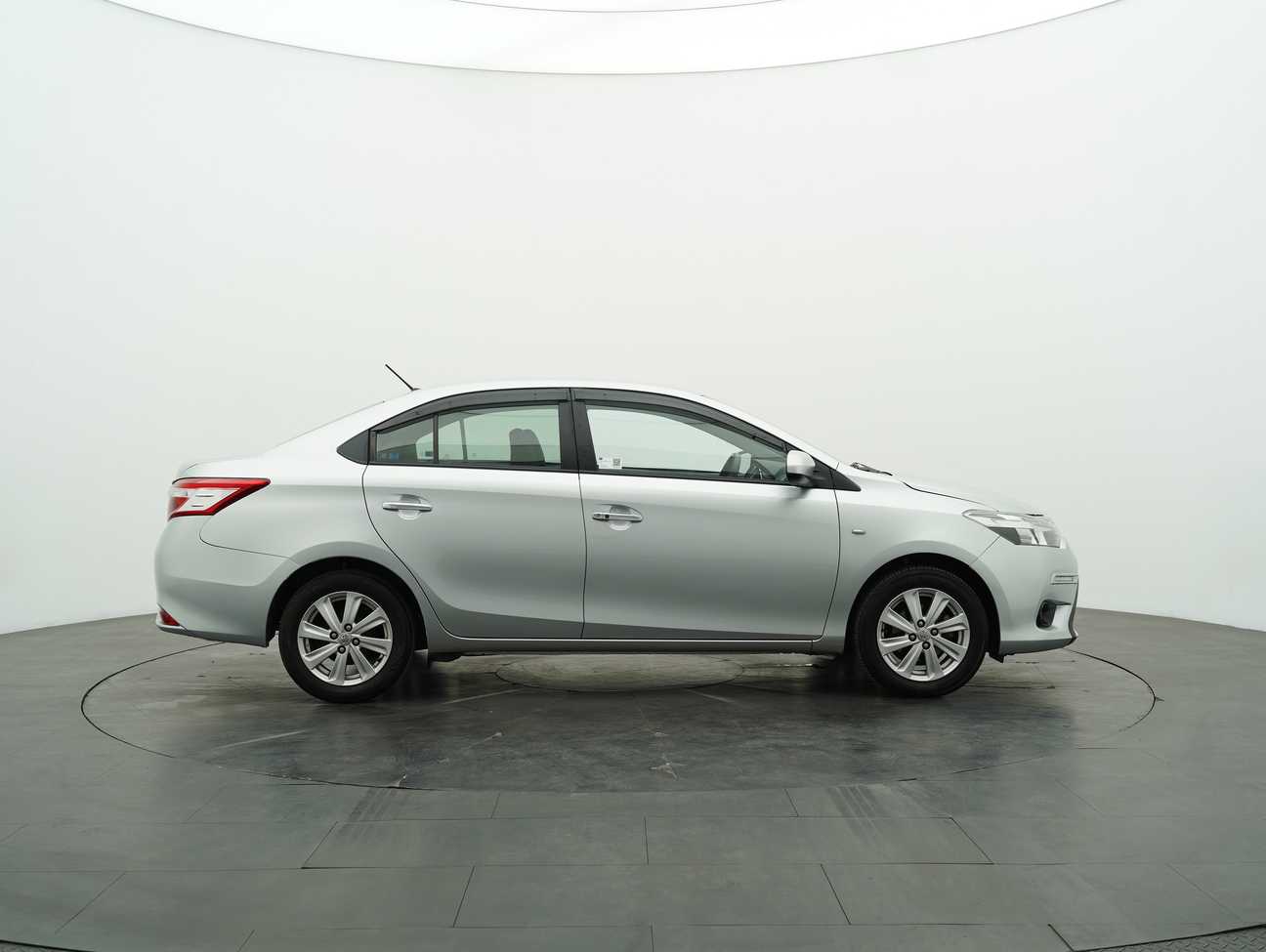 used 2016 Toyota Vios J 1.5