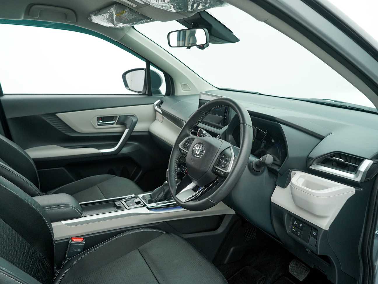 terpakai 2023 Toyota Veloz  1.5