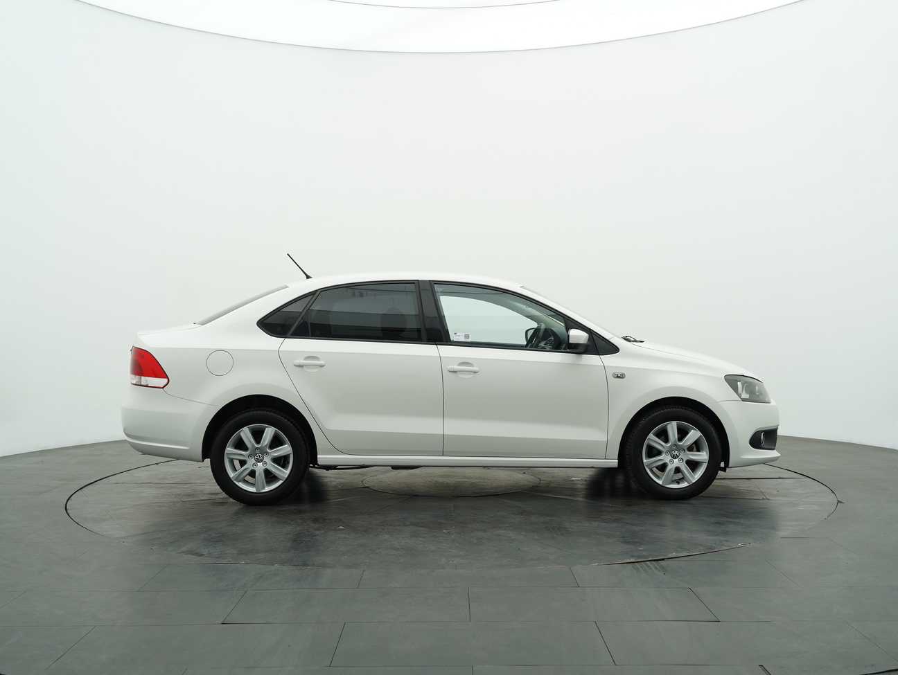 used 2016 Volkswagen Polo  1.6