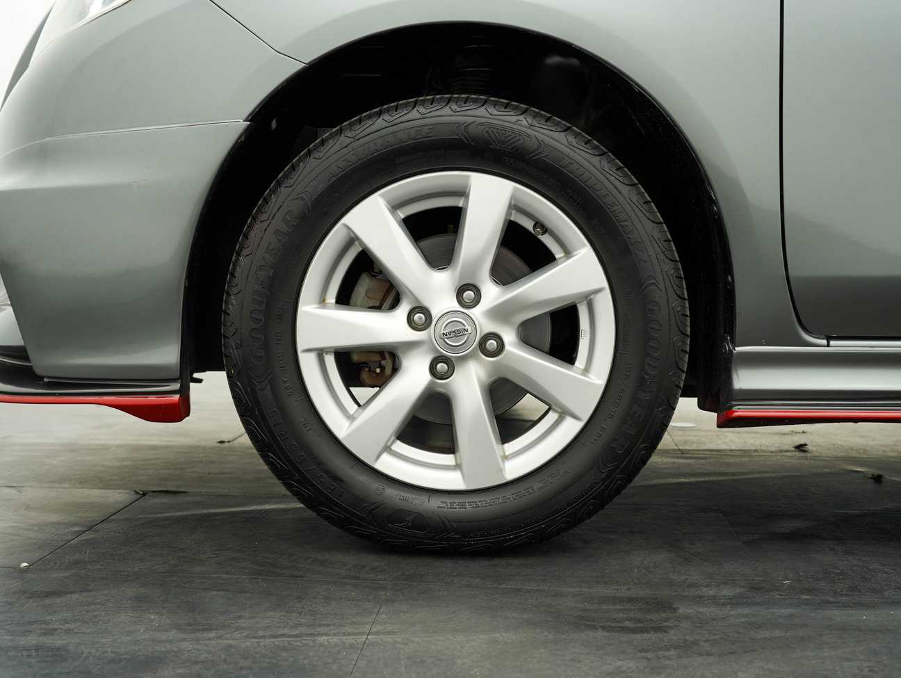 used 2014 Nissan Almera VL 1.5