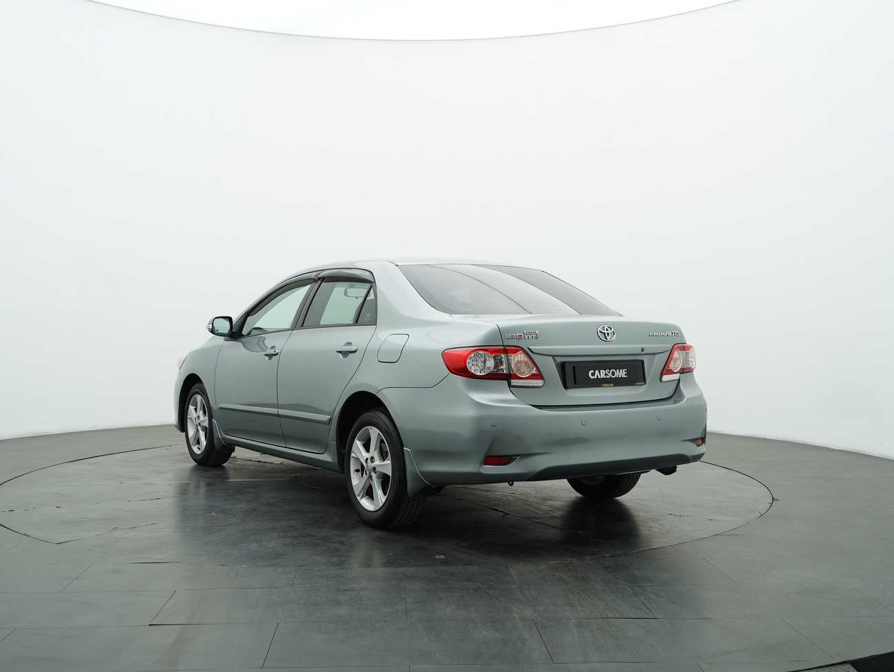 used 2010 Toyota Corolla Altis E 1.8