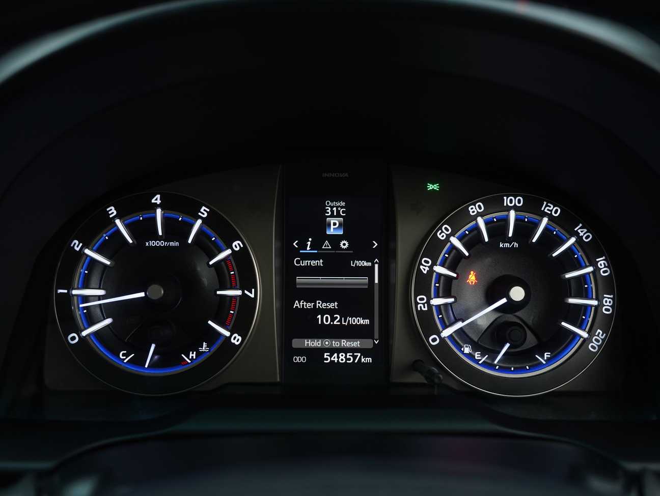 terpakai 2021 Toyota Innova X 2.0