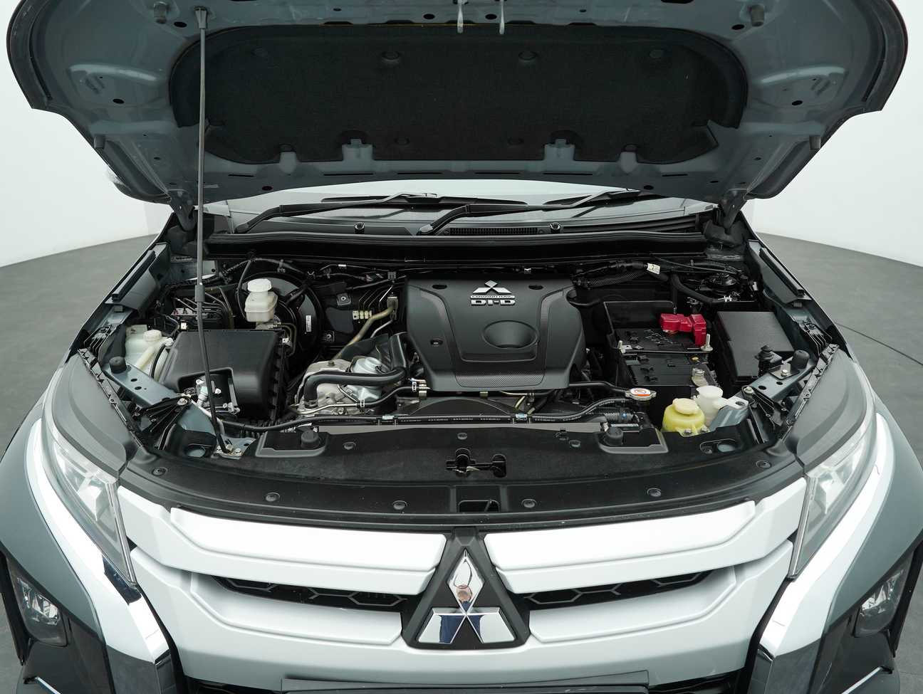 used 2020 Mitsubishi Triton VGT Dual Cab 4X4 2.4