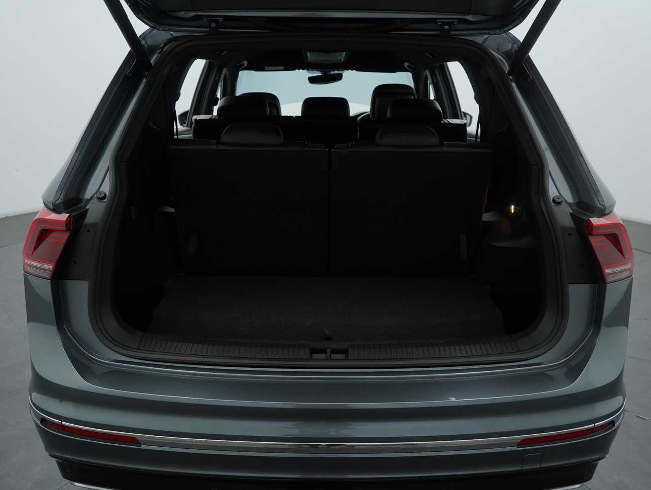 used 2021 Volkswagen Tiguan Allspace R-Line 4MOTION 2.0
