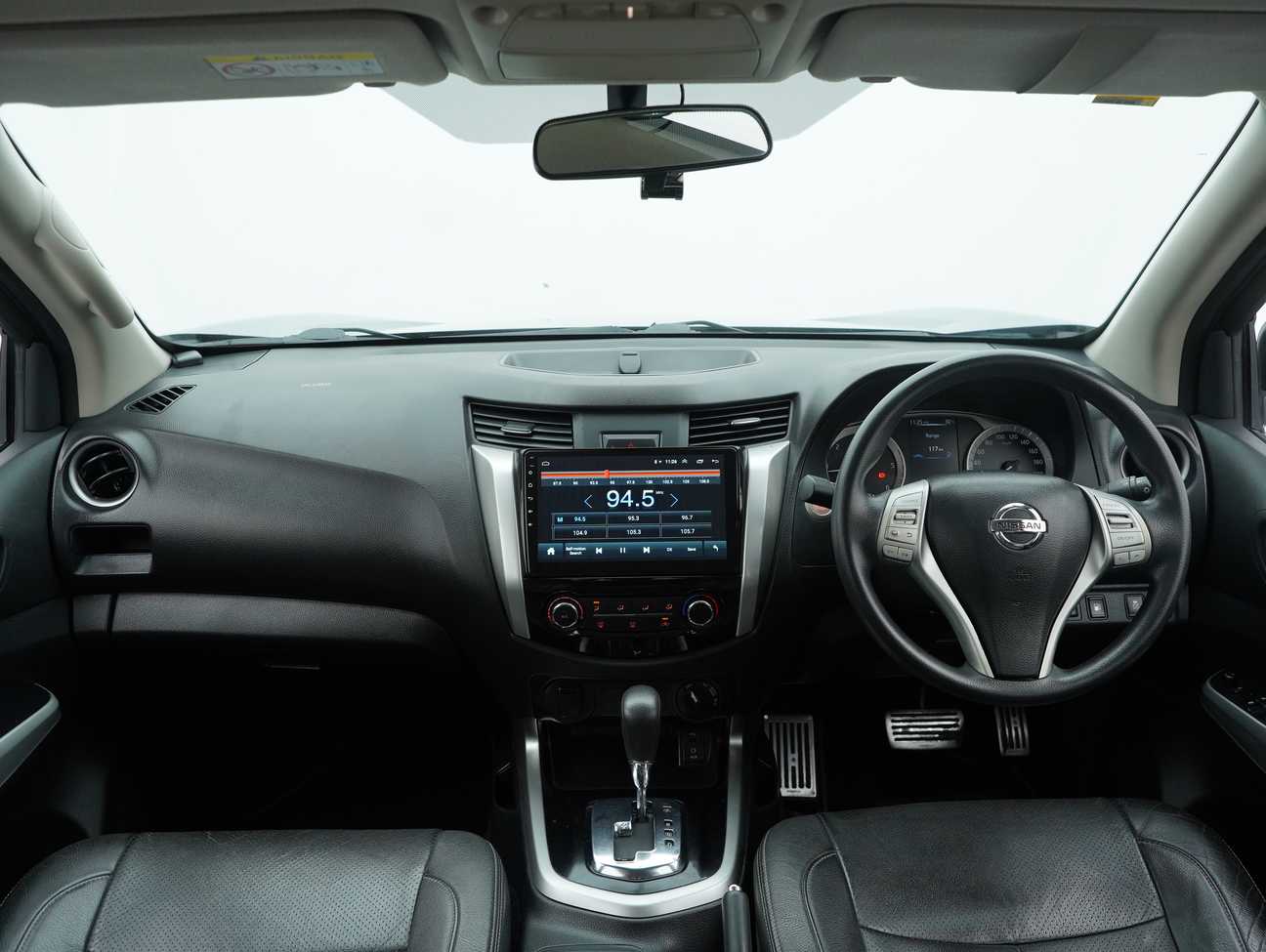 terpakai 2017 Nissan Navara NP300 V Dual Cab 2.5