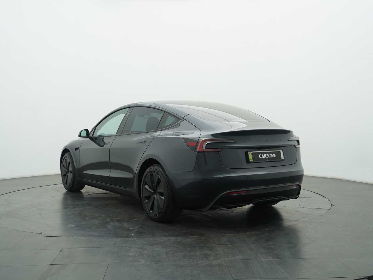 used 2025 Tesla Model 3 Standard Range 