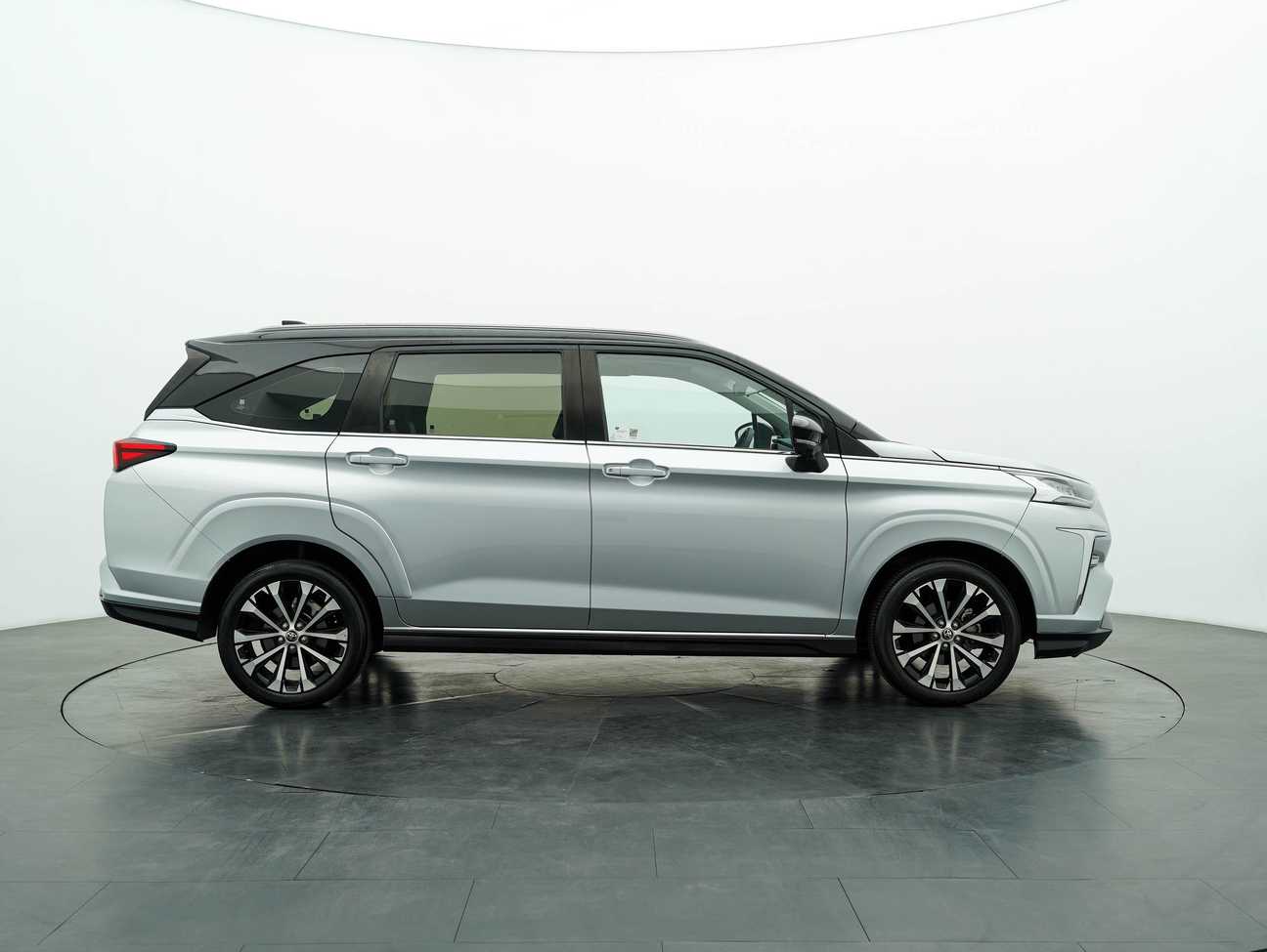 terpakai 2022 Toyota Veloz  1.5