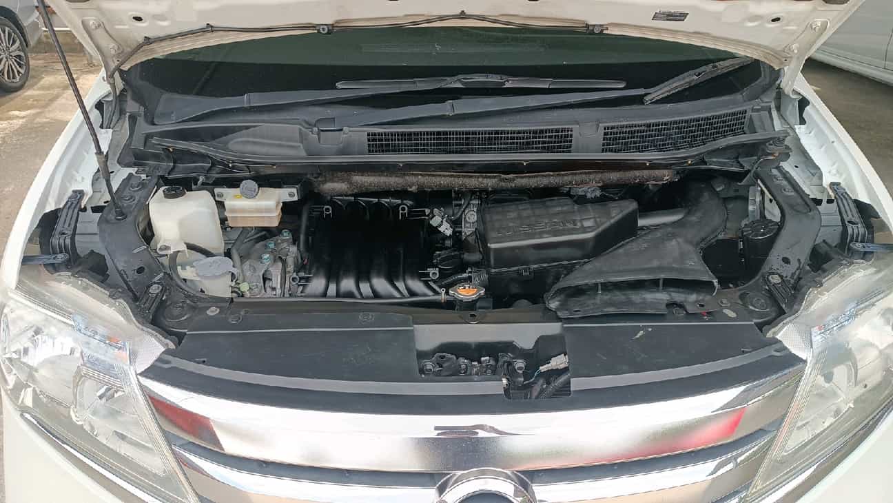 terpakai 2013 Nissan Serena S-Hybrid High-Way Star 2.0