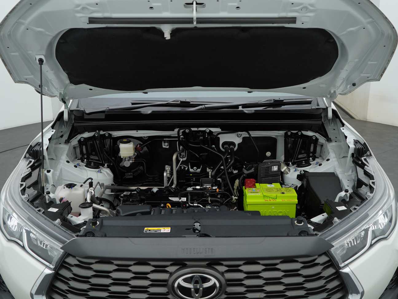 used 2023 Toyota Innova Zenix V 2.0