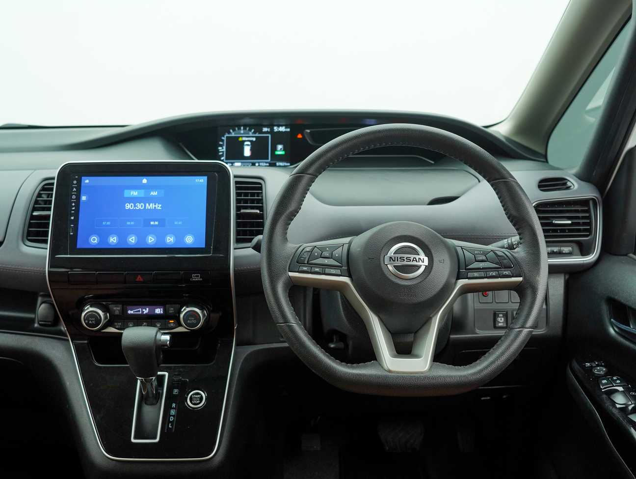 terpakai 2022 Nissan Serena S-Hybrid High-Way Star Premium 2.0