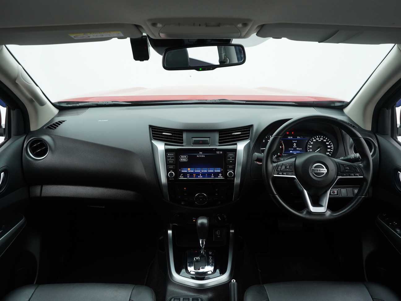 terpakai 2022 Nissan Navara VL Dual Cab 2.5